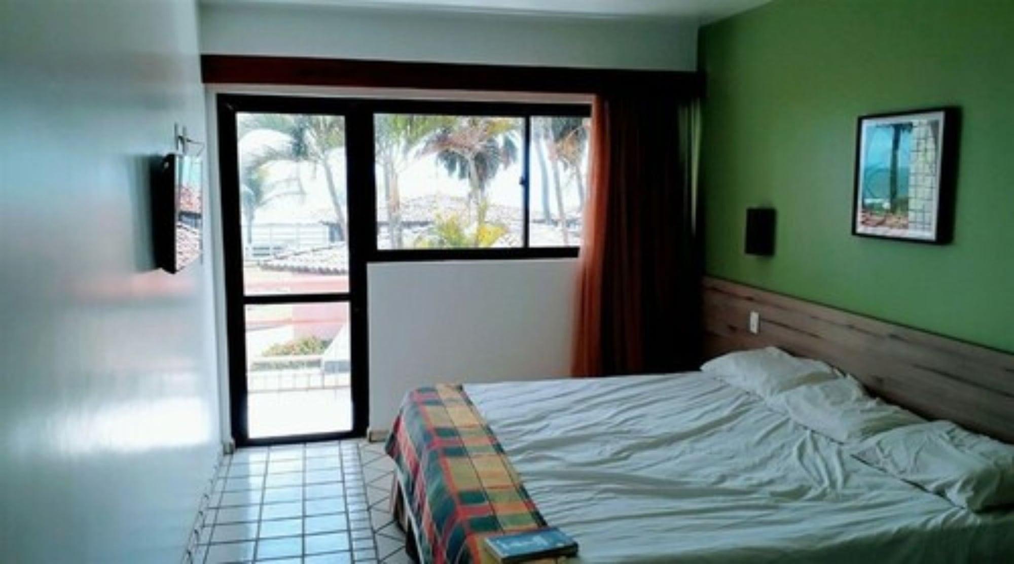 Canarius D'gaibu Hotel