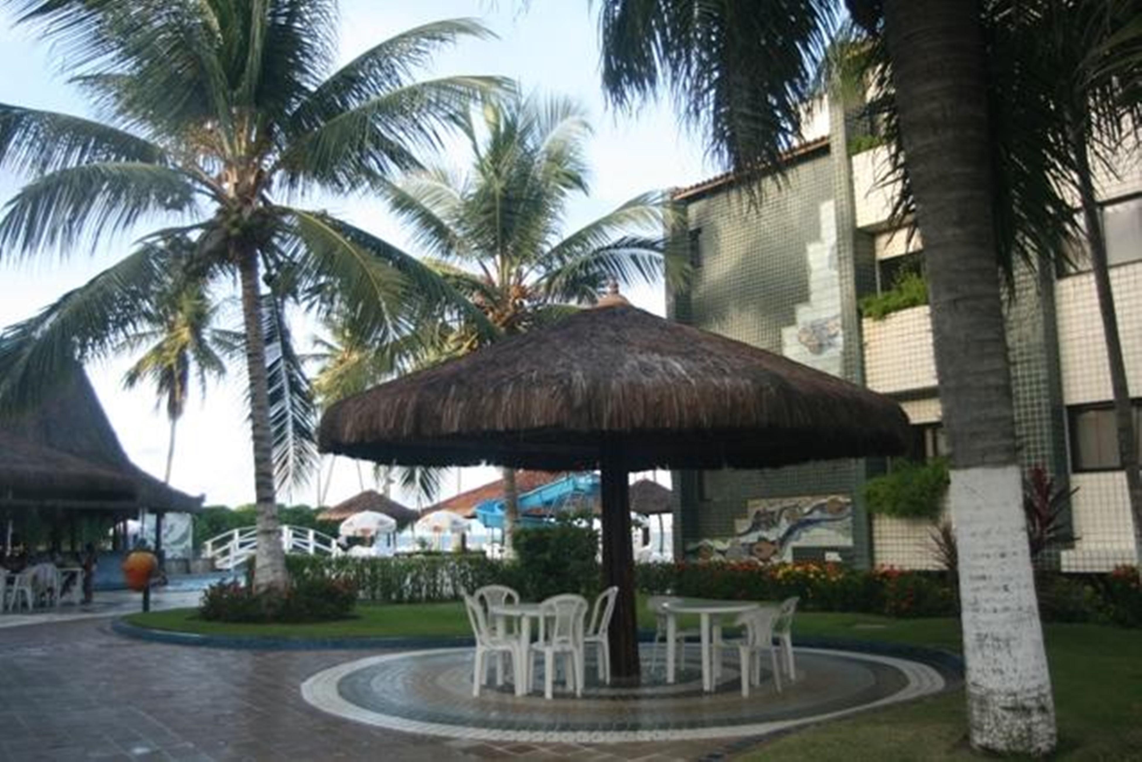 Canarius D'gaibu Hotel